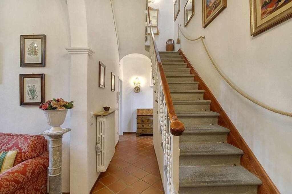 Апартаменты Santa Croce Elegant With Garage Флоренция Экстерьер фото