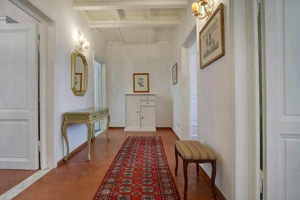 Апартаменты Santa Croce Elegant With Garage Флоренция Экстерьер фото