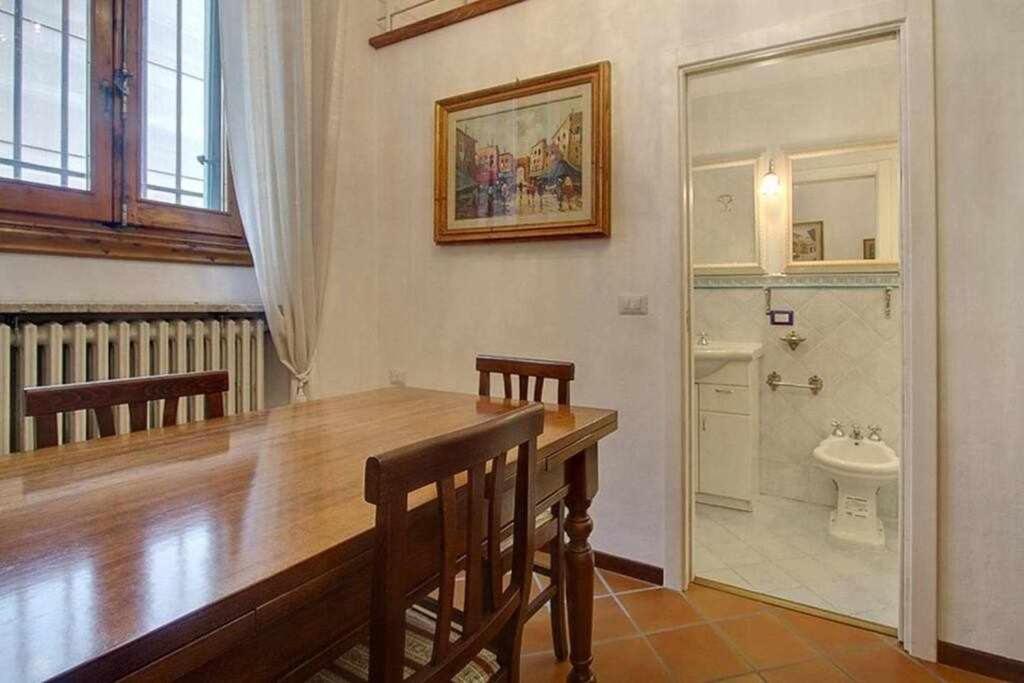 Апартаменты Santa Croce Elegant With Garage Флоренция Экстерьер фото