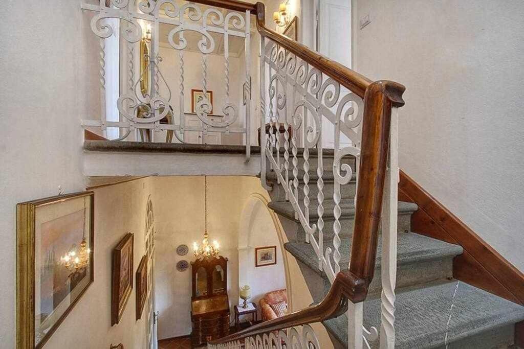 Апартаменты Santa Croce Elegant With Garage Флоренция Экстерьер фото