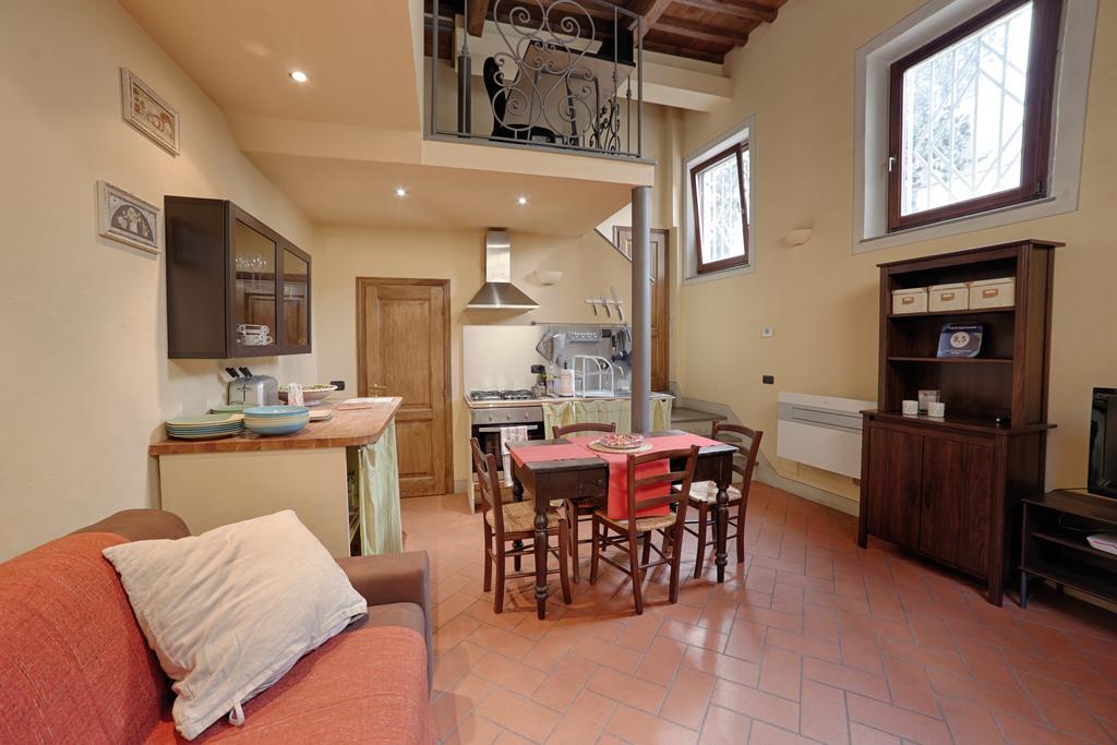 Апартаменты Santa Croce Elegant With Garage Флоренция Экстерьер фото